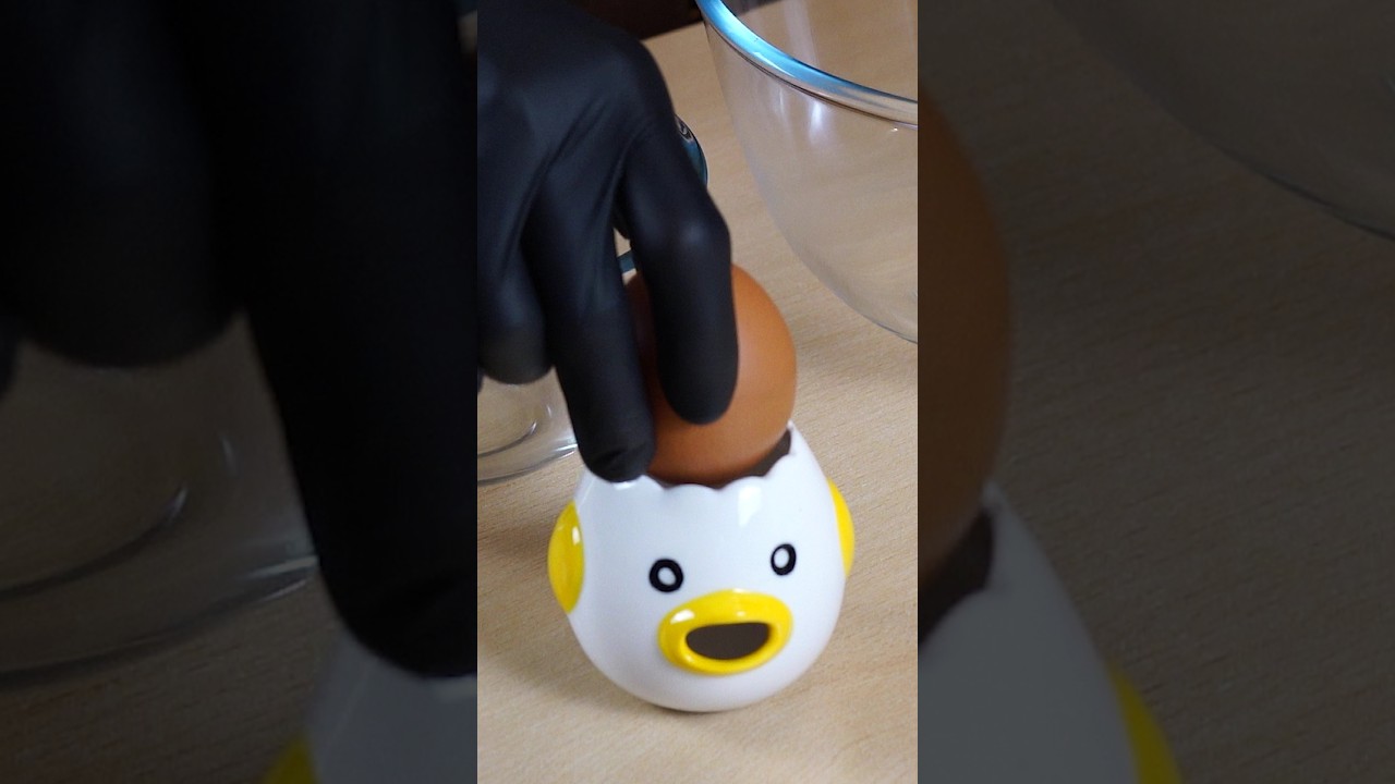 3-ingredient Macha Merengue Kisses