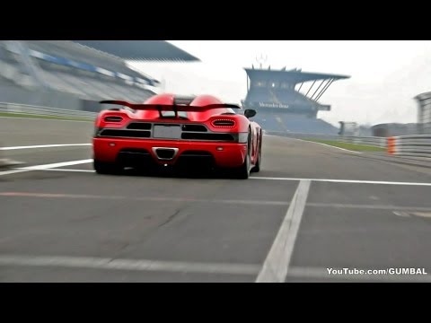 Koenigsegg Agera R w/ Flames out Exhaust