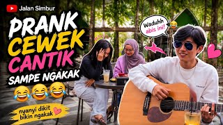Download lagu Pranking a Pretty Girl Until She Laughs Her Head Off 🤣😂 Her Reaction While Being Sung To Is Adora... mp3 Download lagu Pranking a Pretty Girl Until She Laughs Her Head Off 🤣😂 Her Reaction While Being Sung To Is Adora... mp3