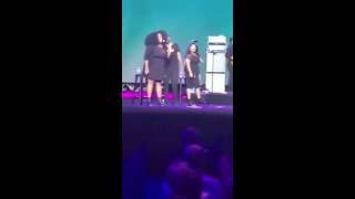 Jennifer Hudson ask Kyla Jade to freestyle solo