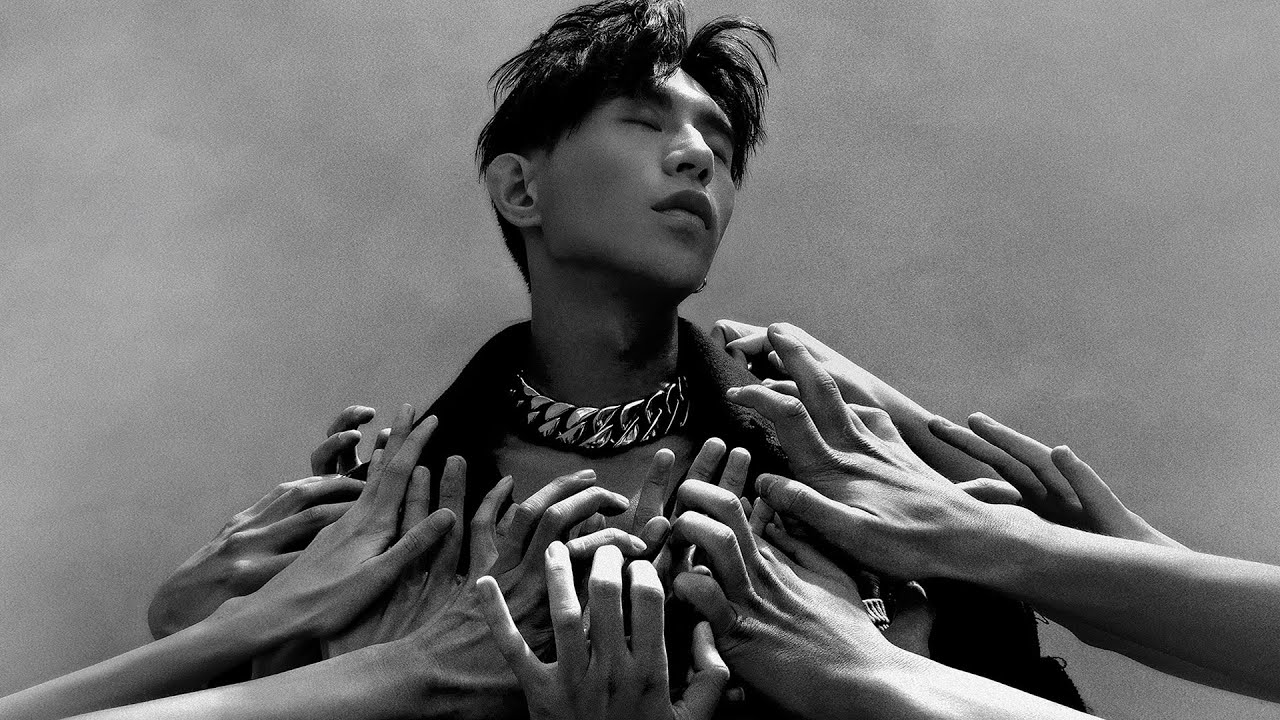 Play Top 100 Songs (Playlist) Daily Music Chart from Taiwan (02/1