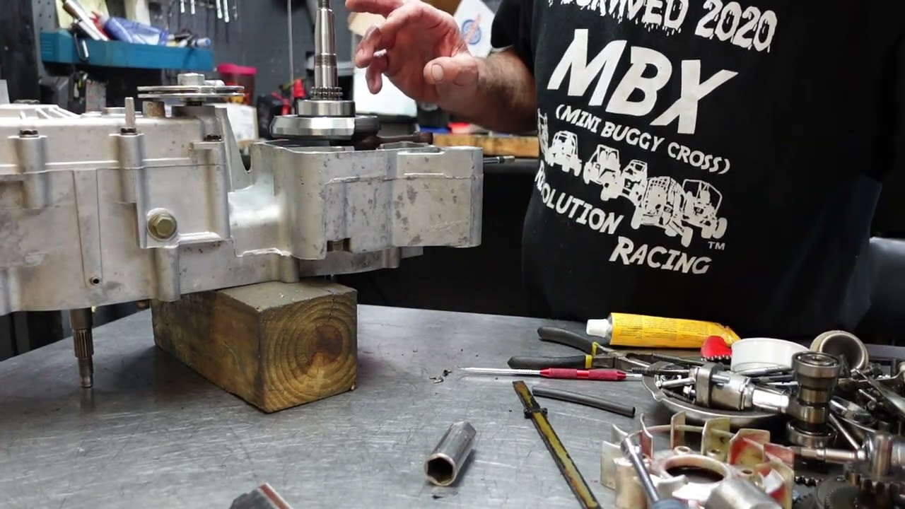 ENGINE ASSEMBLY BASICS PART 1 ....ASSEMBLING AN INTERNAL REVERSE MOTOR FOUND IN ASW, TM & HH BUGGIES