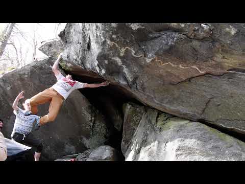 Rumney Bouldering: "Stopping the Flow of Time" V5