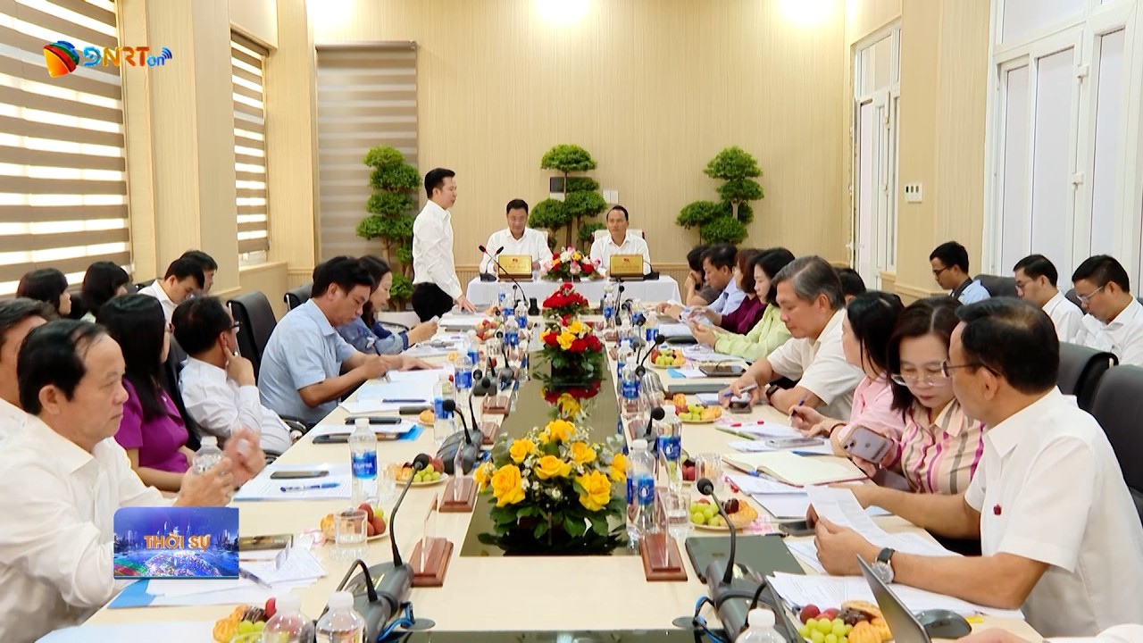 THƯỜNG TRỰC THÀNH ỦY ĐÀ NẴNG LÀM VIỆC VỚI ĐẢNG ỦY, BGĐ BÁO VÀ PHÁT THANH, TRUYỀN HÌNH ĐÀ NẴNG