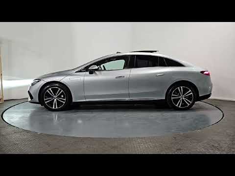 Mercedes-Benz EQE 300 with Panoramic Sunroof/Diamo - Image 2