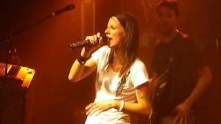 Christina Stürmer - Nie genug Live (Hamburg 07.05.2013)