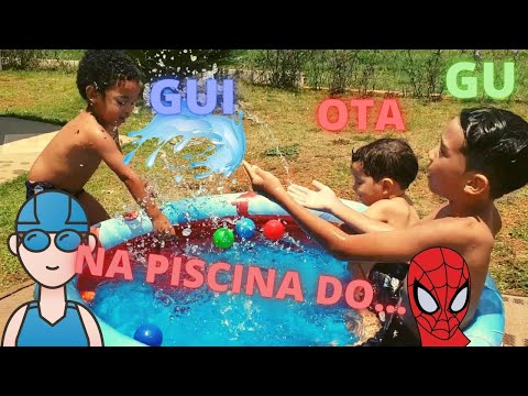 BRINCANDO COM OS PRIMOS NA PISCINA DO HOMEM ARANHA - DIVERSÃO NA PISCINA!
