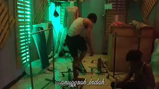 Download lagu urang babaju rancak anak mandek babaju kuyak mp3