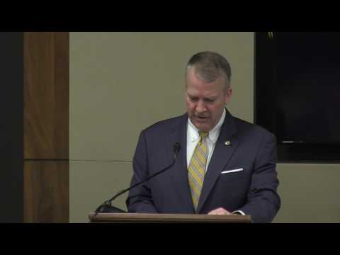 Sen%2E%20Dan%20Sullivan%20%28R%2DAK%29%20speaks%20to%20the%20American%20Bar%20Association%20%2D%20April%2026%2C%202017