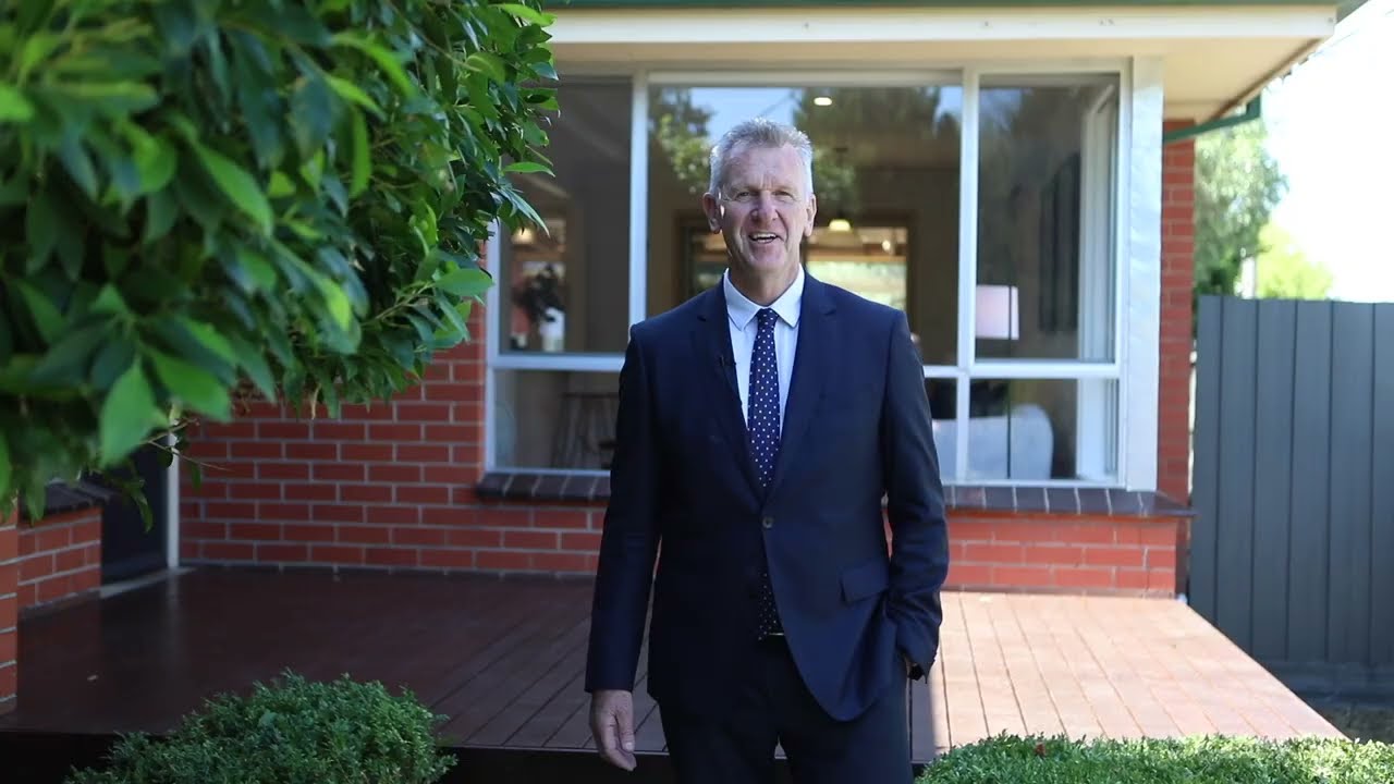 46 Lincoln Dr, Cheltenham - Trevor Bowen - Ray White Cheltenham