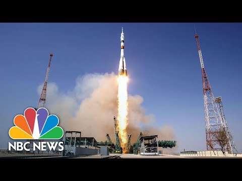 Watch: Soyuz Spacecraft Carries Nasa Astronaut To International Space Station | NBC News NOW