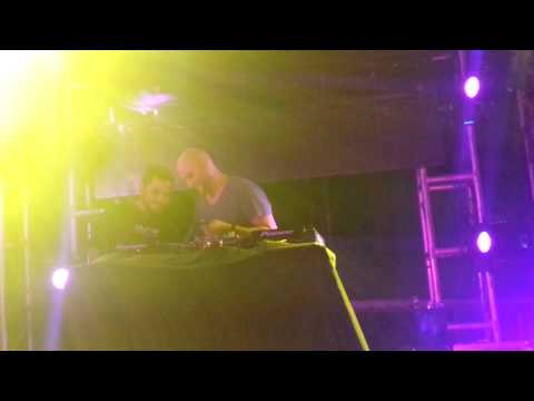 aly & fila.. fady agradeciendo a Honduras!