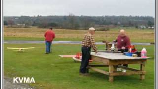 preview picture of video 'R/C Fall Flying at Kennebec Valley Model Aviators Nov09.'