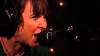 Throwing Muses - Sunray Venus (Live on KEXP)