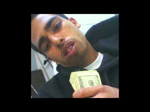 SLIM MACKEN .......THROWING MONEY FREE STYLE