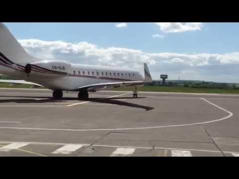 Bombardier BD-700-1A10 Global 6000 Departing To Farnborough