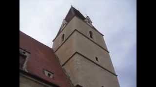 preview picture of video 'Weißenkirchen an der Wachau: Mittagsangelus'