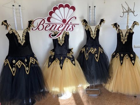 Costume of a court lady F 0089B - video 2