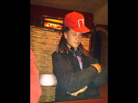 WOJTEK PALE SADZE LEGALIZUJE