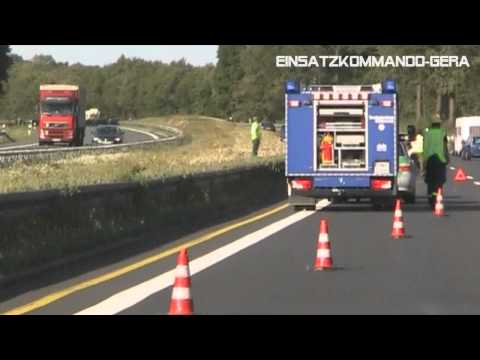 Polizei + THW + BRK (VKU auf der BAB 7)