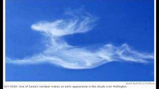 MERRY CHEMISTMAS EVERYONE! Santa Claus Is Comin&#39; to Town! :)