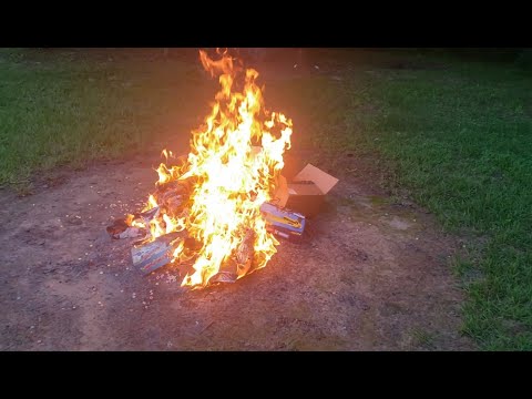 Burning Stuff 945: Cardboard Boxes & Packages (2,500 Special Pt. 2)