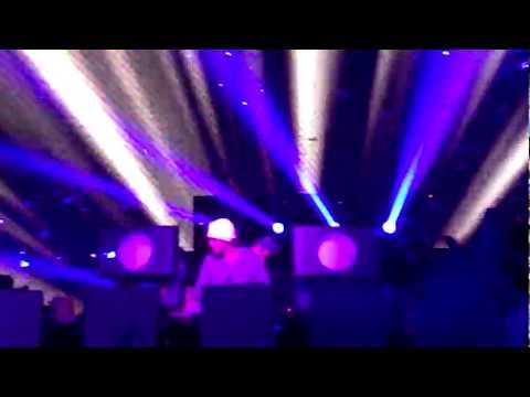 Avicii @ Pier 94 on NYE- One More Time [12/31/11]