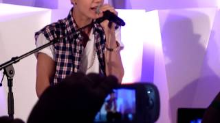 Fall- Justin Bieber- live