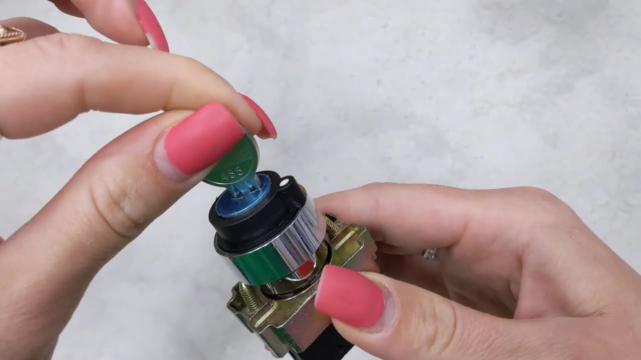 Кнопка поворотная АСКО-УКРЕМ XB2-BG41 с ключом 2-х позиционная A0140010011