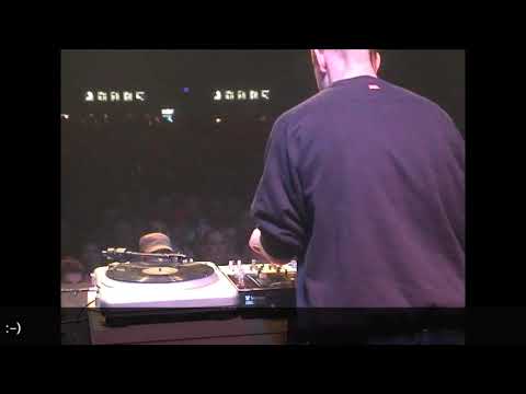 ITF WORLD 2002 - Scratching Europe Final - DJ NETIK vs DJ M-TECH - Round 2