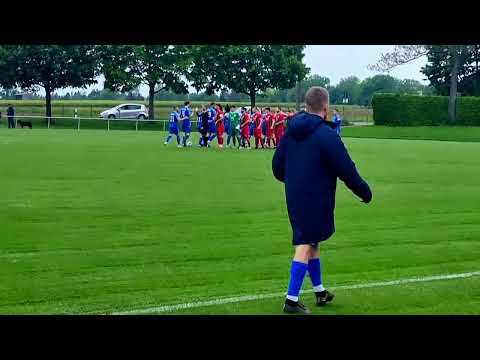 Einlaufen der Mannschaften, FC Durlangen 1947 - SF 1911 Lorch am 08.05.2024