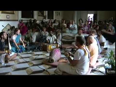 Sravanam Kirtan Italy 07 July 2012  (07) Devakinanadana Das