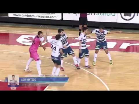 Gol de Adrián Ortego (5-0) en el Ríos Renovables Zaragoza - Santiago Futsal. 1Div J5