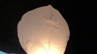 preview picture of video 'Lantern Send Off - Presque Isle WI Olde Town Christmas Celebration'