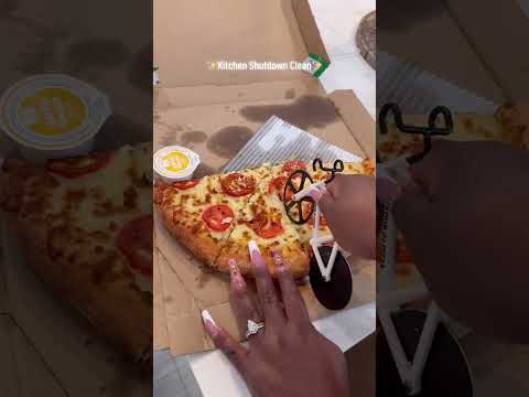 Once that candle is lit don’t touch anything! Clean & shutdown the kitchen w/ me! 🧽🫧✨ #clean