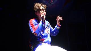 Mika performing Ordinary Man at  El Ringo del Palacio in Madrid 2015