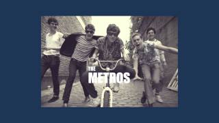 THE METROS - Live A Little