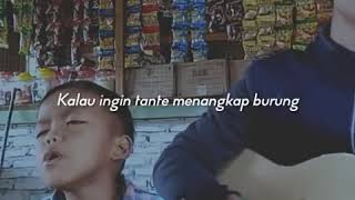 Download lagu Menangkap Burung Pribadi Tante??😅 mp3 Download lagu Menangkap Burung Pribadi Tante??😅 mp3