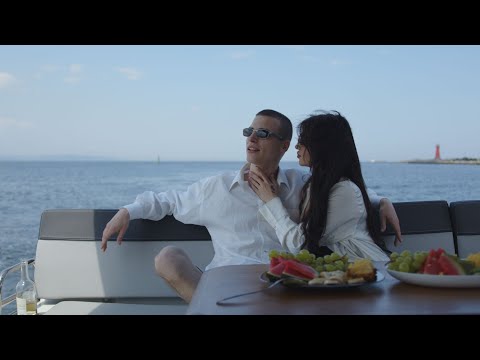 Zarzycki feat. Dedis - Yacht