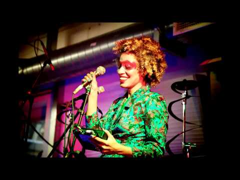 Martina Topley-Bird - I Still Feel