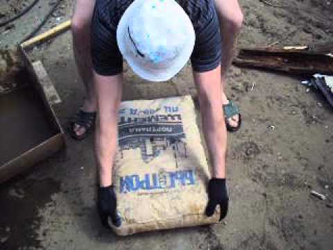 Цемент akkermann м500. Цемент м500 пропорции. Мешок с цементом открытый. Как правильно мешок цемента. Цемент дом.