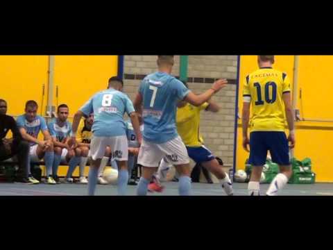 JOGADORES CF DEBUUT EERSTE DIVISIE