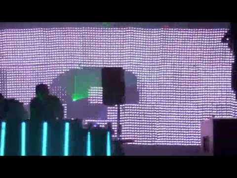 20090822 Norin and Rad Circus LA