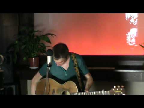 Peter Courtney performs at the Blue Smoke Session Unplugged at the Bia Bar Part 3