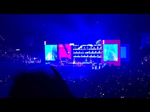 G-Dragon & Taeyang - Good Boy [Fancam] MADE Tour LA