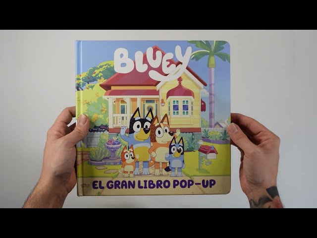 Vídeo relacionado con Bluey. Libro de cartón con solapas - El gran libro Pop-up de Bluey (Pequeñas manitas)