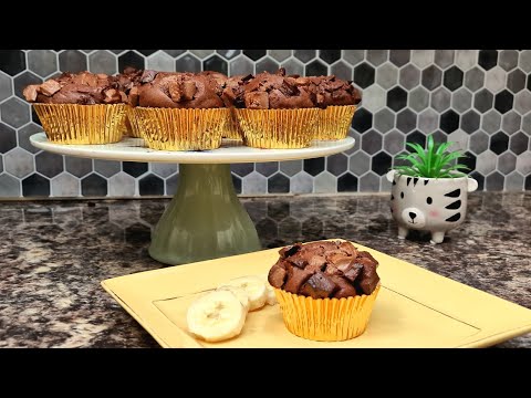 Fluffy Chocolate Banana Muffins 🥣 Cooking by Ligia