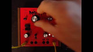 Video thumbnail for Analogue Solutions synthBlock Mr Hyde - analogue VCF box Digitakt demo 1 by Analogue Solutions