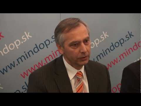 Podpis zmluvy na výstavbu úseku Fričovce - Svinia