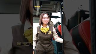 Download lagu Kata kata hari ini dari mbak Wulan Pramugari Rosalia indah mp3
